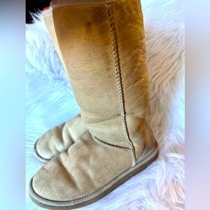 GUC UGG Classic Tall II Sheepskin Suede Boots Antilope Size W8‎